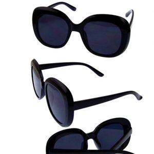 New Women's Classic Plastic Sunglasses Black